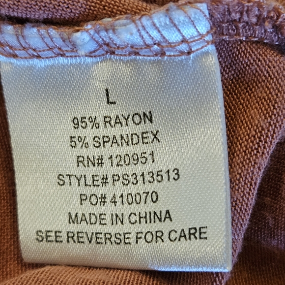 💵3/$20 Pink Rose Lightweight Mauve Button UpShirt - Picture 12 of 15